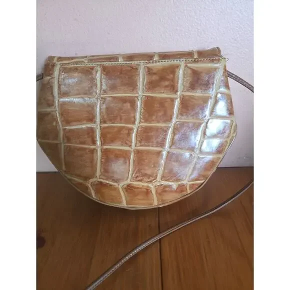 Etienne Aigner Crossbody Bag Medium Alligator Print Brown In Color - Picture 3 of 8